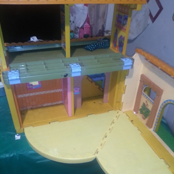 Vintage Dora Explorer dollhouse - Picture 7 of 11